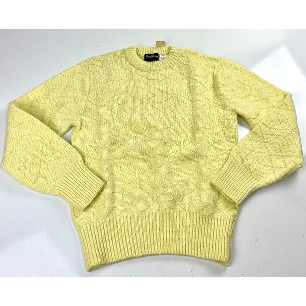 Vintage Royal Knight Crew Neck Knit Sweater Adult Medium Yellow Made in the USA